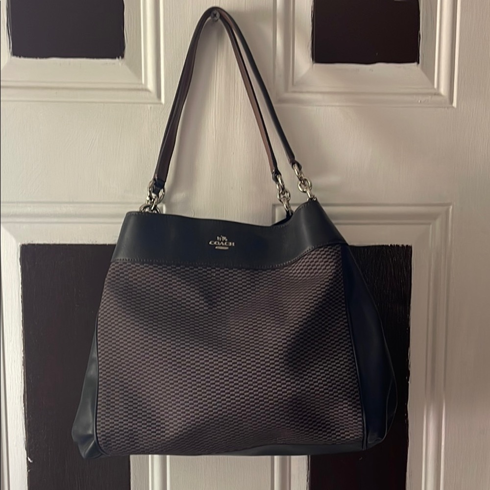 Coach Black and Brown Textured Leather Shoulder Bag